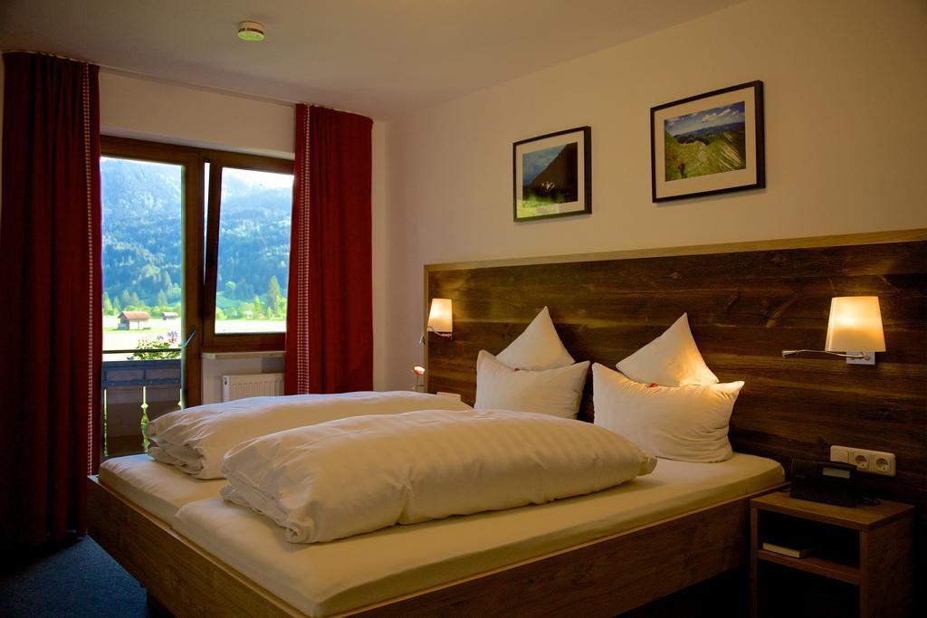 Gaestehaus Weller โอเบอร์สทดอร์ฟ ภายนอก รูปภาพ