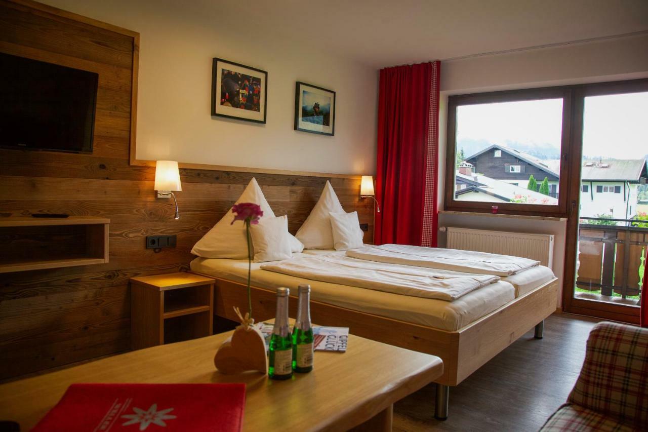 Gaestehaus Weller โอเบอร์สทดอร์ฟ ภายนอก รูปภาพ