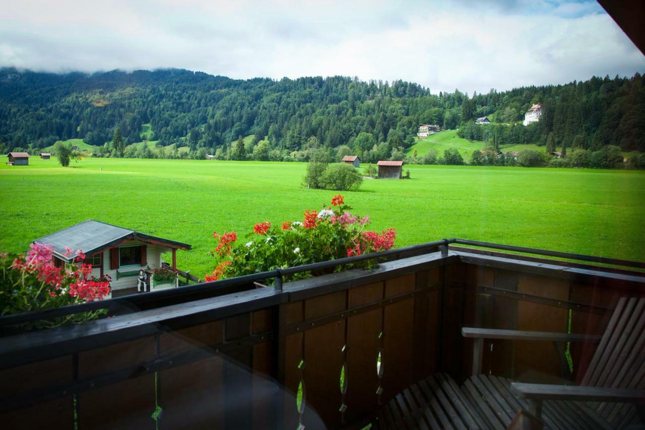 Gaestehaus Weller โอเบอร์สทดอร์ฟ ภายนอก รูปภาพ