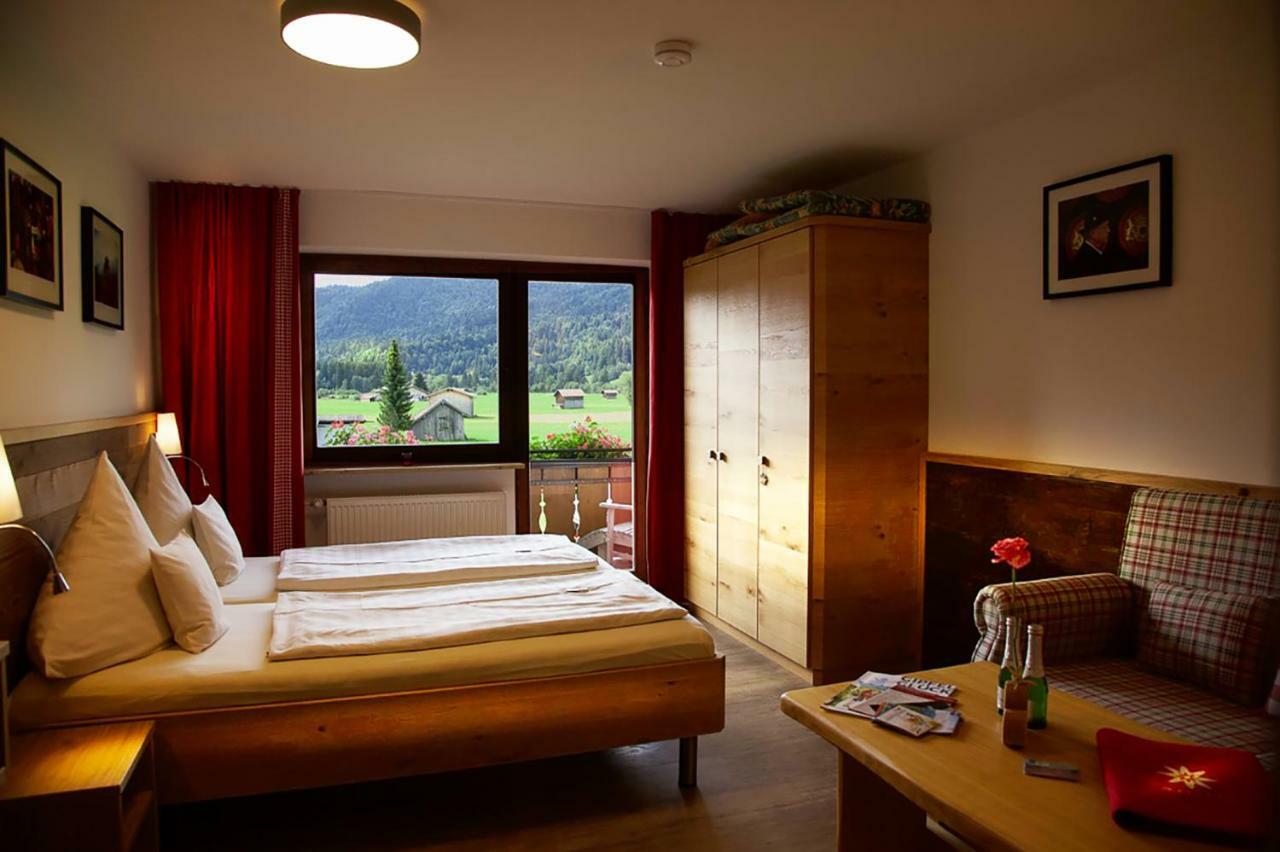Gaestehaus Weller โอเบอร์สทดอร์ฟ ภายนอก รูปภาพ